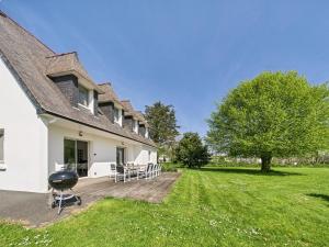 Maison moderne pour 12, grand jardin, terrasse
