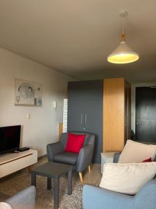 Century City Studio with Table Mountain Views