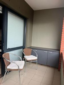 Century City Studio with Table Mountain Views