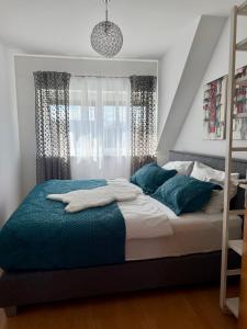 Mc Home Self Check-In Loftartiges und großes Apartment mitten im Grünen mit Balkon DG06, in Dobl bei Graz