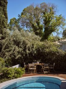 Chris & Jo Villas, Enchanting Escapes, with Heated Pools & SeaViews By ThinkVilla