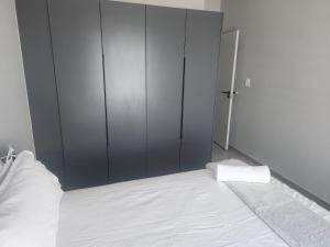 Arum Cove Bloubergstrand