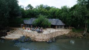 Breathe River Retreat - 4-star hotels in Parys