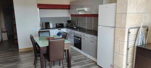 Appartements Charmant 2 pieces vue mer et chateau et parking : Appartement 1 Chambre