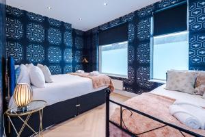 Rest&Recharge at a Luxury Retreat in Manchester - Sleeps 11, 5 Bedrooms, 3 Bathrooms, Free Parking