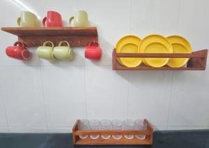 Lushstay Hanoi - Train Street Hostel