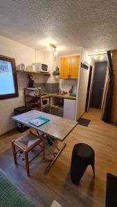 Appartements Studio FLOCON 18m2 en RDC : photos des chambres