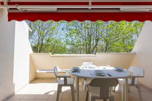 Grand studio climatisé à la mer avec garage privé