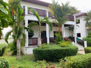 Big Villa at CET Resort Padelcenter with Pool Padel Tennis