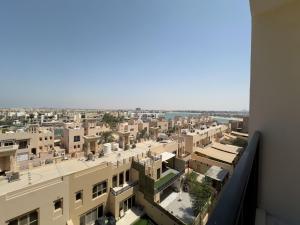 Al Hamra Village Marina Residences