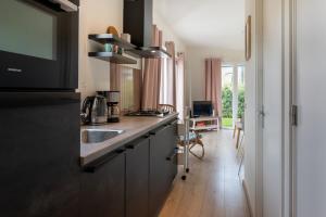 Nieuw chalet in het hart van Zeeland, vlakbij kust VP079