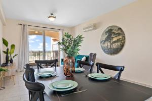 Royal Seacrest amazing location 2 Bed Apartment by VICHY Holidays