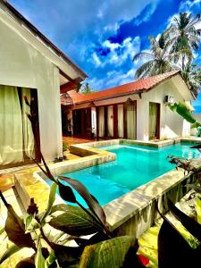 Lances right Surfhouse