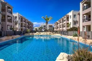 Royal Seacrest amazing location 2 Bed Apartment by VICHY Holidays - Paphos