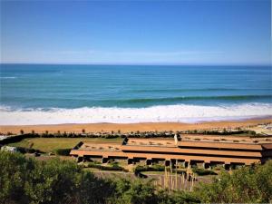 Charmant studio avec terrasse, parking en sous-sol, entre Biarritz et Anglet, à 5 km des plages - FR-1-3-600