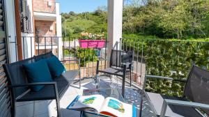 Lovely and Quiet - Bosa