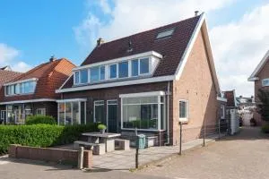 Wijkiki Surf House - Wijk aan Zee