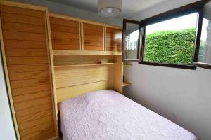 Maisons de vacances Maison 6 personnes climatisee dans residence avec piscine a 900 M des plages : photos des chambres