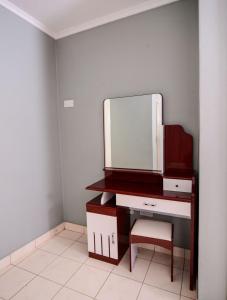 Sifa House - The Family Damside Escape with Amazing Views