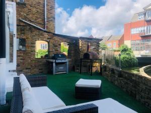 Gorgeous Riverside London Townhouse