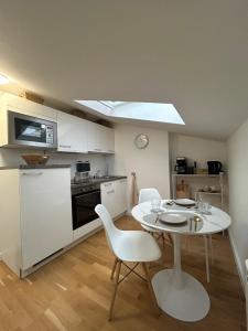 Modern Flat in Iconic Location