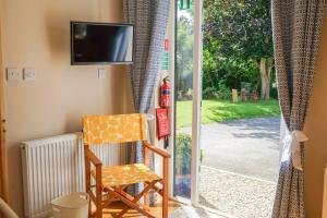 Peaceful Annexe With Patio Near Coast & Exmoor