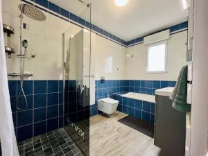 Maisons de vacances Le Gite des Marais Charming Holiday Home with Garden in Carentan-les-Marais : photos des chambres