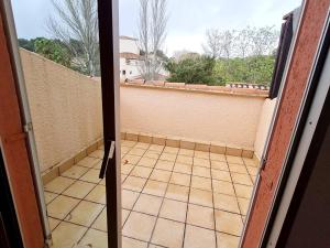 Appartements T3 Duplex a 200 m Plages/Commerces - Parking, Wi-Fi, Piscine, Tennis - Animaux Acceptes - FR-1-316-104 : photos des chambres