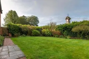 West Gables - Lower Whitley