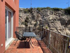 Bel Appartement T2 avec Terrasse et Garage à Balaruc-les-Bains - FR-1-553-269