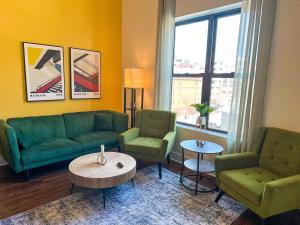Business and Leisure Cozy 420 Friendly 3BR Suite Near McCormick Place and Museum Campus