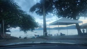 Pousada Dádiva Canto do Girassol ate 6 pessoas com ar e frigobar na esquina da Praia do Pontal Centro