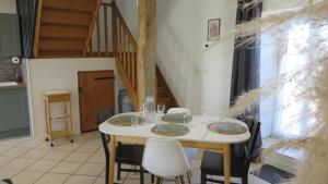 Maisons de vacances La Ferme de Frevan : photos des chambres