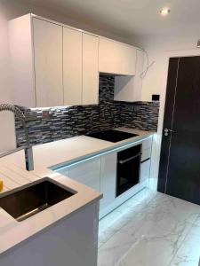 Hanway Street Second Floor Flat Sleeps 3