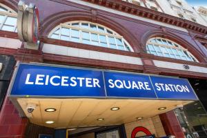 Hanway Street Second Floor Flat Sleeps 3