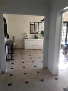 Villas Villa Lunel 250 m2 -axe Montpellier-Grande Motte : photos des chambres