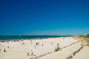 Villas Villa Lunel 250 m2 -axe Montpellier-Grande Motte : photos des chambres