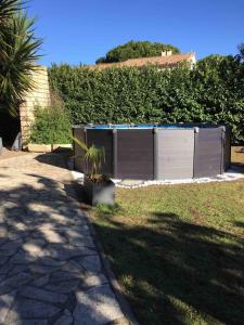 Villas Villa Lunel 250 m2 -axe Montpellier-Grande Motte : Villa