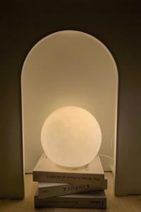 Thread Ground - 3BR Family Apartment in Seoul, 4 Queen Beds, Sleeps 8