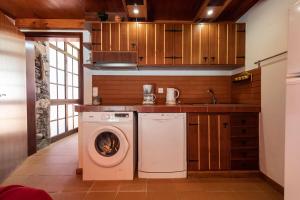 Casa de pedra na natureza - Portas da Levada B