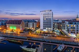 Granaria Nadia by Blue Mandarin