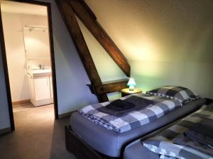 Auberges B&B Gite les Baudy : Chambre Double ou Lits Jumeaux avec Salle de Bains Privative