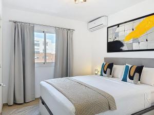 Eriksson Homes Apartment at Cristo Beach Estepona with sea views