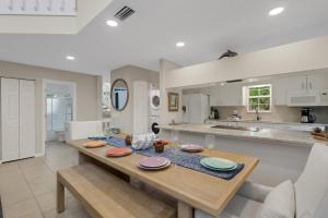 The Cranes Nest by SkyRun Anna Maria