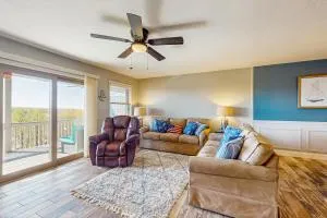 Surf and Turf - Andersonville