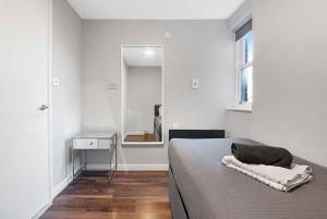 Church Street 2nd Floor 2 Bedroom Flat Sleeps 6