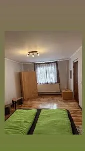 PGL in bucataria mamei- cazare la tara - 别尔坦