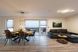 BPS Apartment #5 View - NEU - Deluxe - Modern