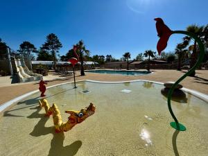 Campings CAMPING LES OURMES : photos des chambres