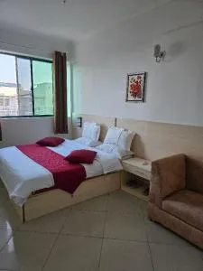 RongX hotel - Nkunjila